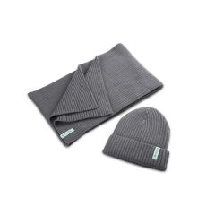 Sapka és sál, kötött