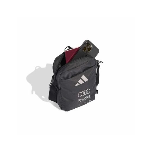 AUDI F1 FAN OLDALTÁSKA