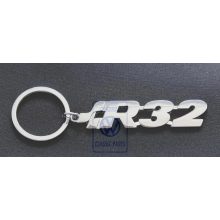 R32 kulcstartó